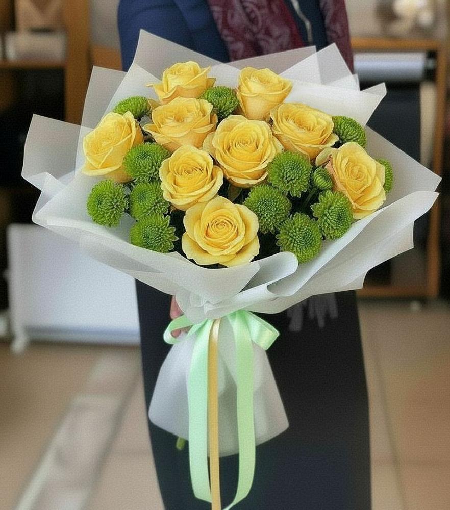 Букет цветов из: Хризантемы и Розы в Поселок Чайковского