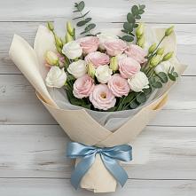 Букет цветов из:  Лизиантусы в Поселок Чайковского