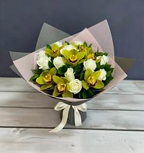 Букет цветов из:  Орхидеи и Розы в Поселок Чайковского