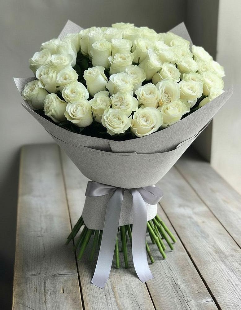 Букет 35 Белых роз в Поселок Чайковского