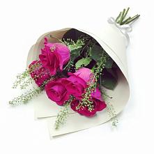 Букет цветов из:  Розы в Поселок Чайковского