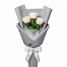 Букет 3 белые розы в Поселок Чайковского