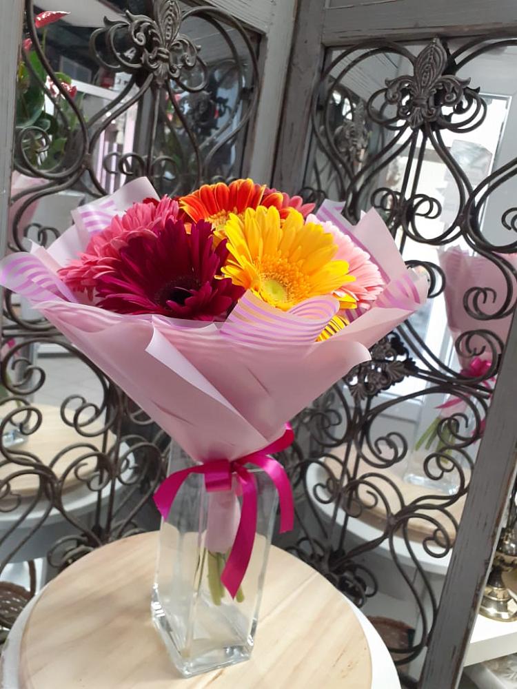 Букет цветов из: Герберы в Поселок Чайковского