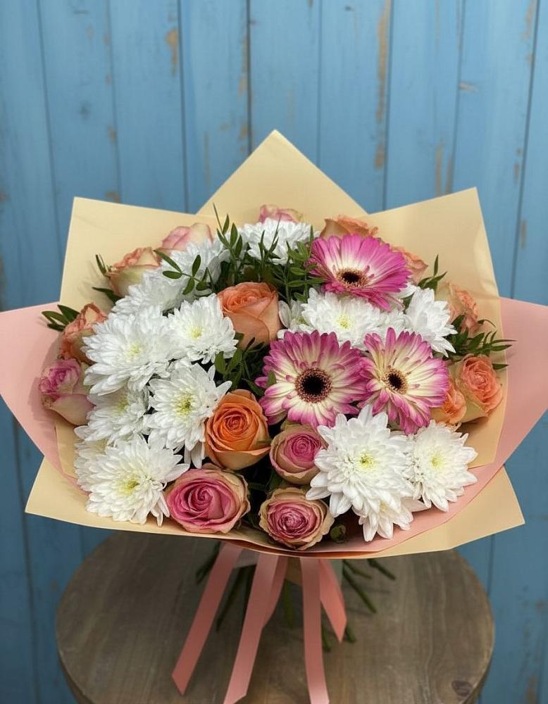 Букет цветов из: Розы, Герберы и Хризантемы в Поселок Чайковского