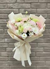 Букет цветов из:  Гвоздики, Розы, Лизиантусы и Хризантемы #REPLACE_PRED# Поселок Чайковского