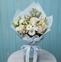 Букет цветов из:  Розы и Лизиантусы в Поселок Чайковского