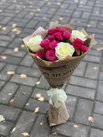 Букет цветов из: Розы в Поселок Чайковского