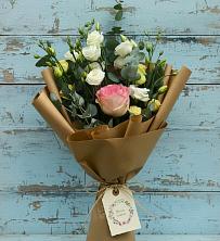 Букет цветов из:  Розы и Лизиантусы в Поселок Чайковского