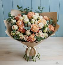 Букет цветов из:  Альстромерии и Розы в Поселок Чайковского